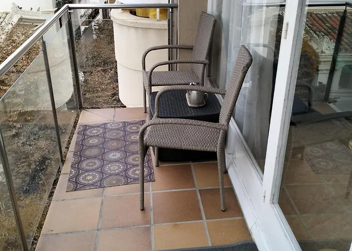 Apartamento Precioso En Segunda Línea De Mar *